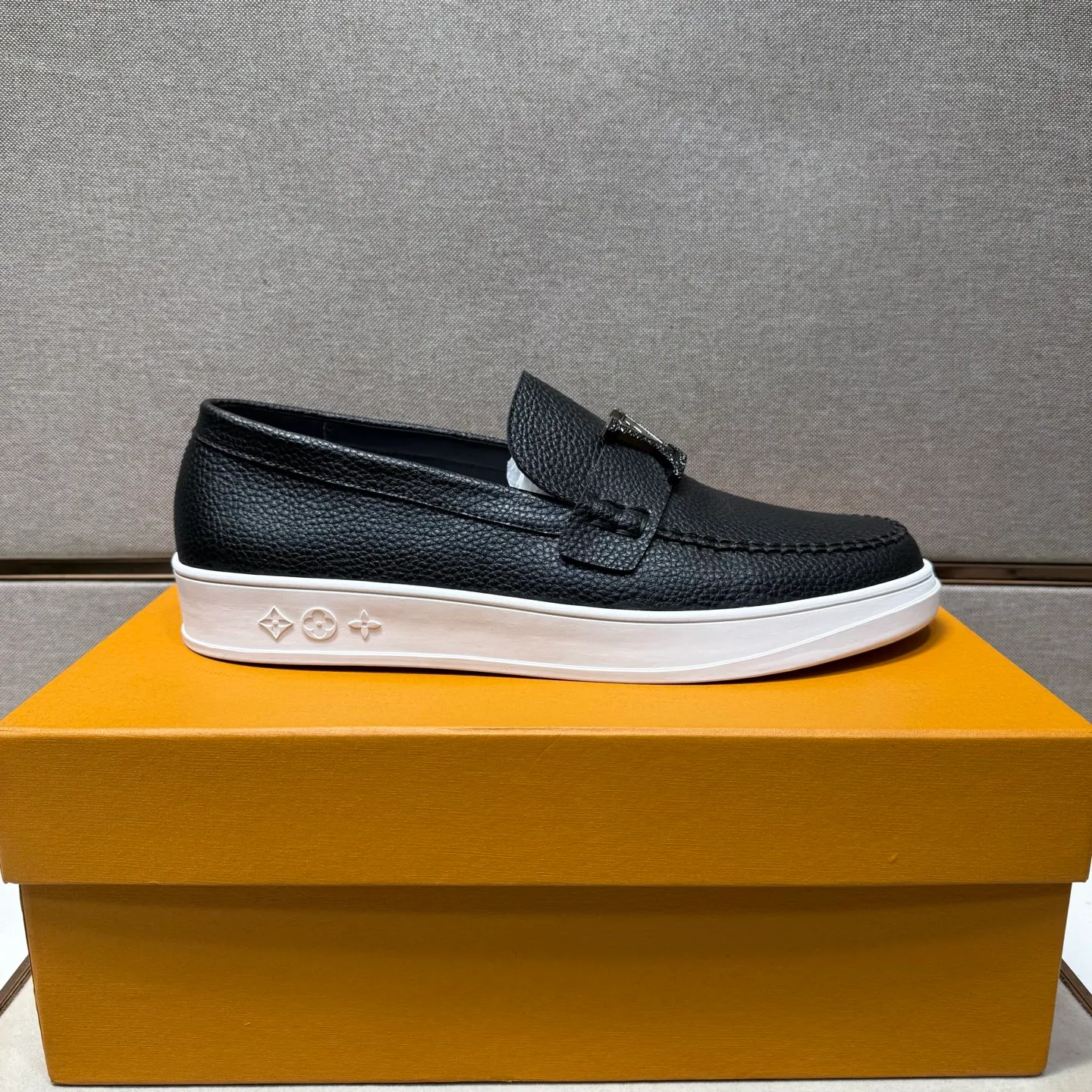Men's men's shoes 💰pp442【LV～】men's casual shoes 2025z cabinet sales simultaneously 🔶Size: 38-44#️⃣ 🔷3 colors🔜The upper is made of multi-material splicing ➕Genuine leather lining, comfortable and breathable, sole: original comfortable and wear-resistant outsole, ⚠️real thing📱photographed🎬real thing is better📢📢📢